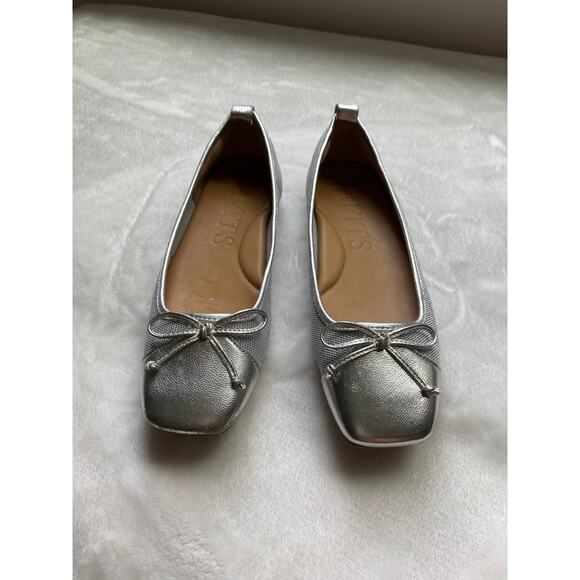 Eric Javits Paris Silver Square Toe Ballet Flat Bow 6 EU 37 GUC Summer Fall - Picture 4 of 11